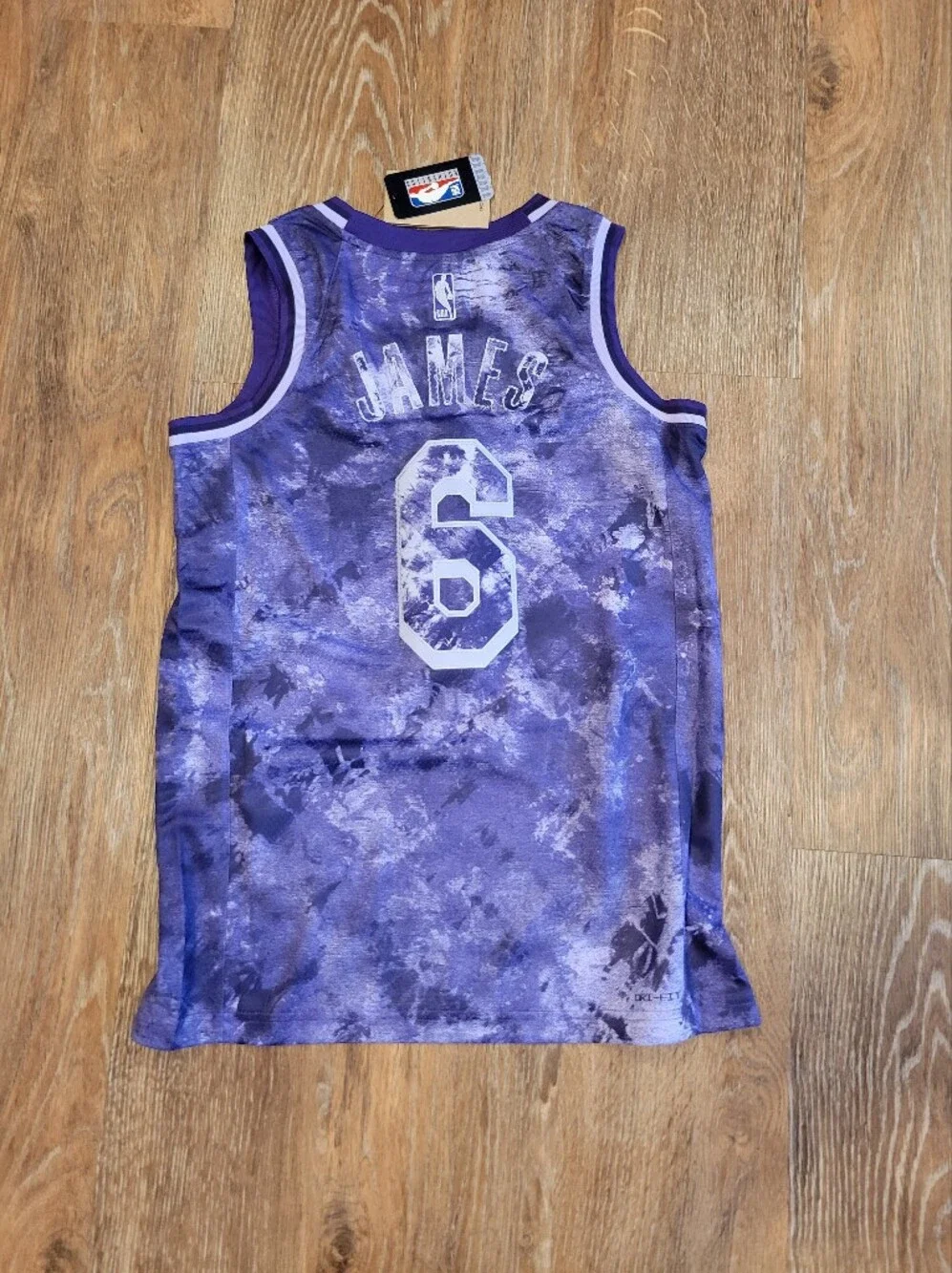 NWT Mens Nike Drifit (S) Los Angeles Lakers Basketball Jersey #6 Lebron James